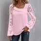 Blusa de manga longa feminina com recortes e patchwork de renda